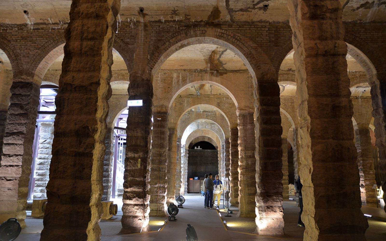 Inside the historic Bishop Hill service reservoir 主教山內的配水庫