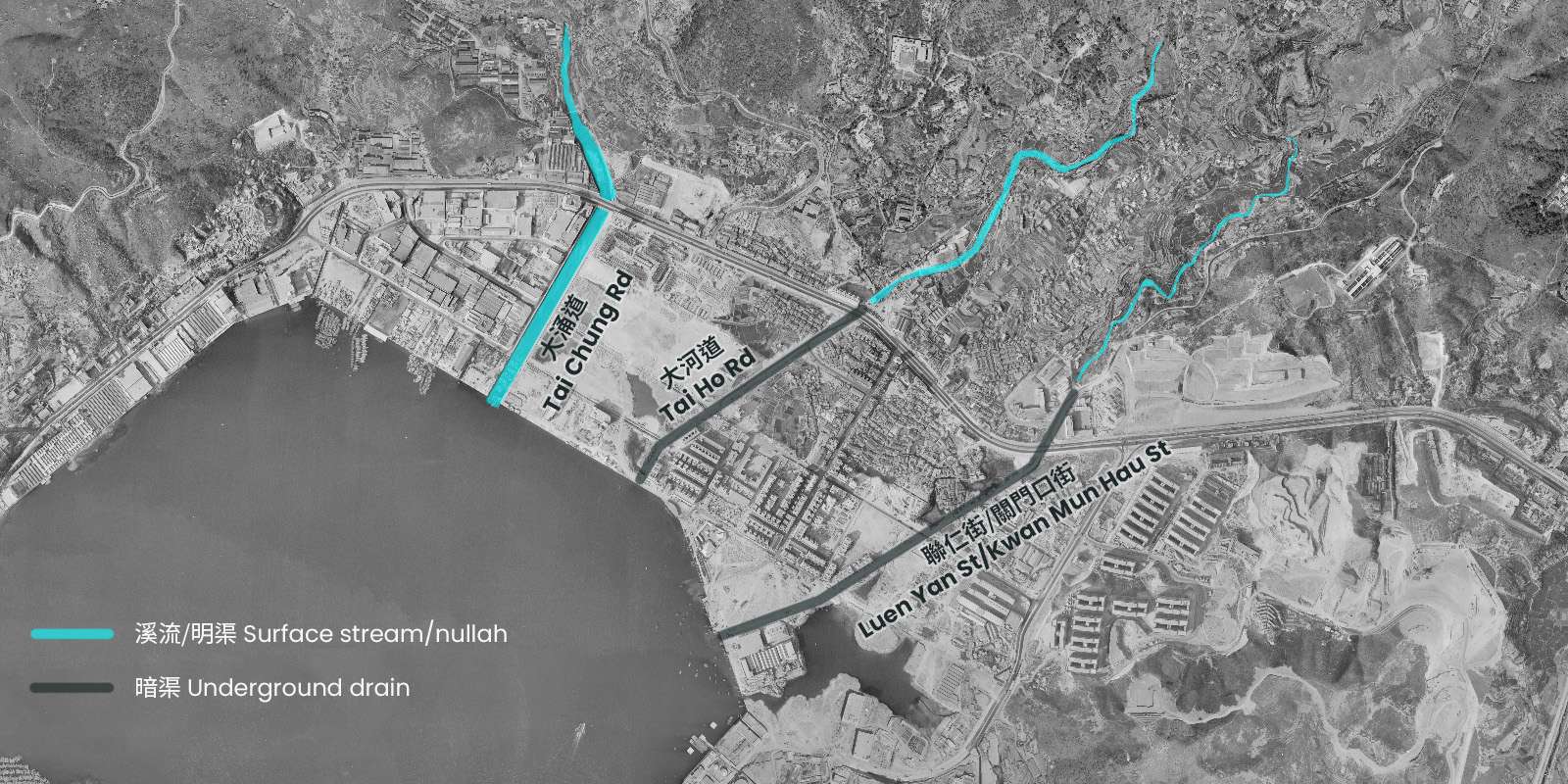 Tsuen Wan during reclamation in 1963. Three streams were intercepted and directed into an open nullah and two underground drains. 1963年的荃灣填海計劃中，三條溪流被攔截並分別引入一條明渠和兩條地下箱形暗渠。